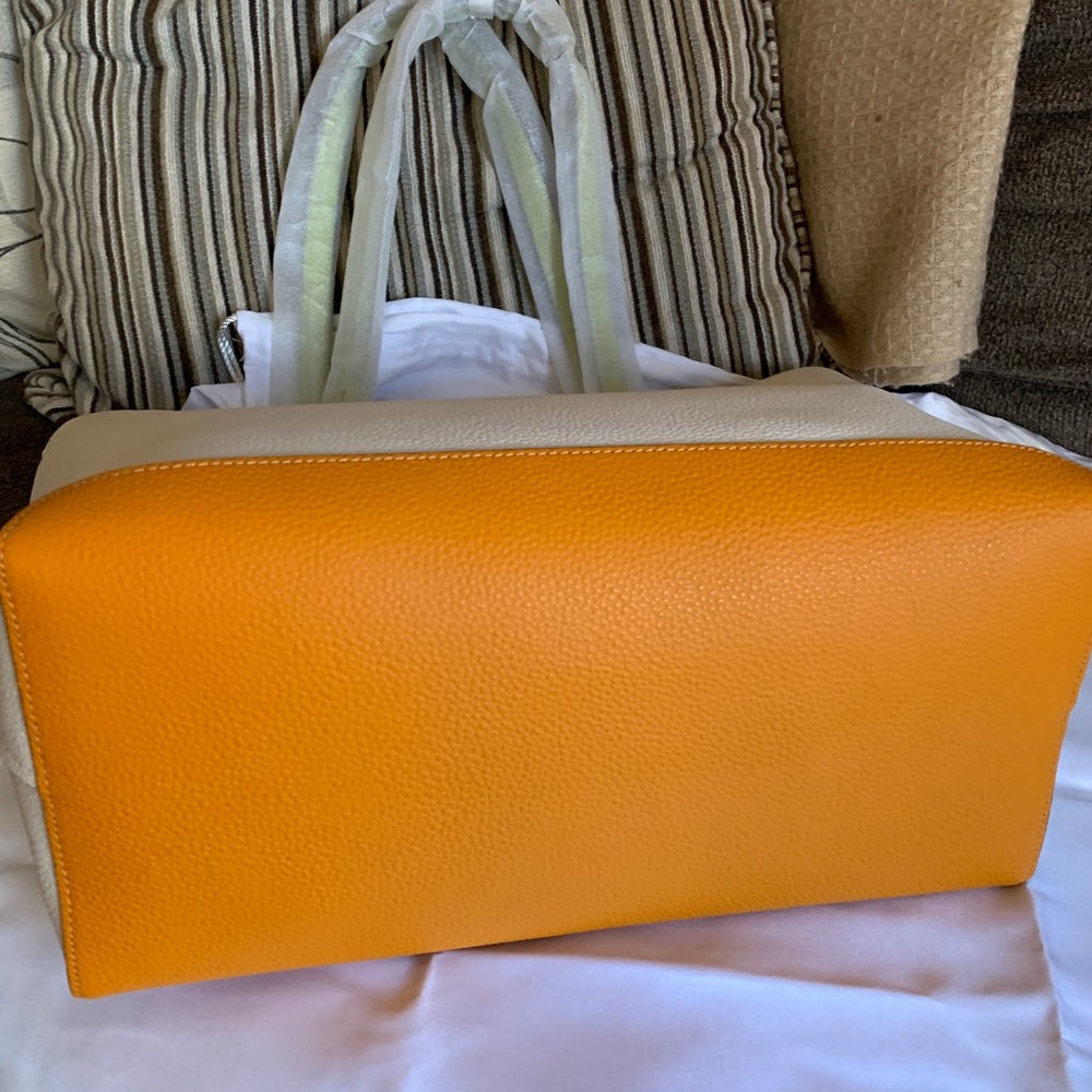 SOLD⛔️Authentic COACH Colorblock Pebbled natural leather snap Logo large tote - Picture 2 of 16